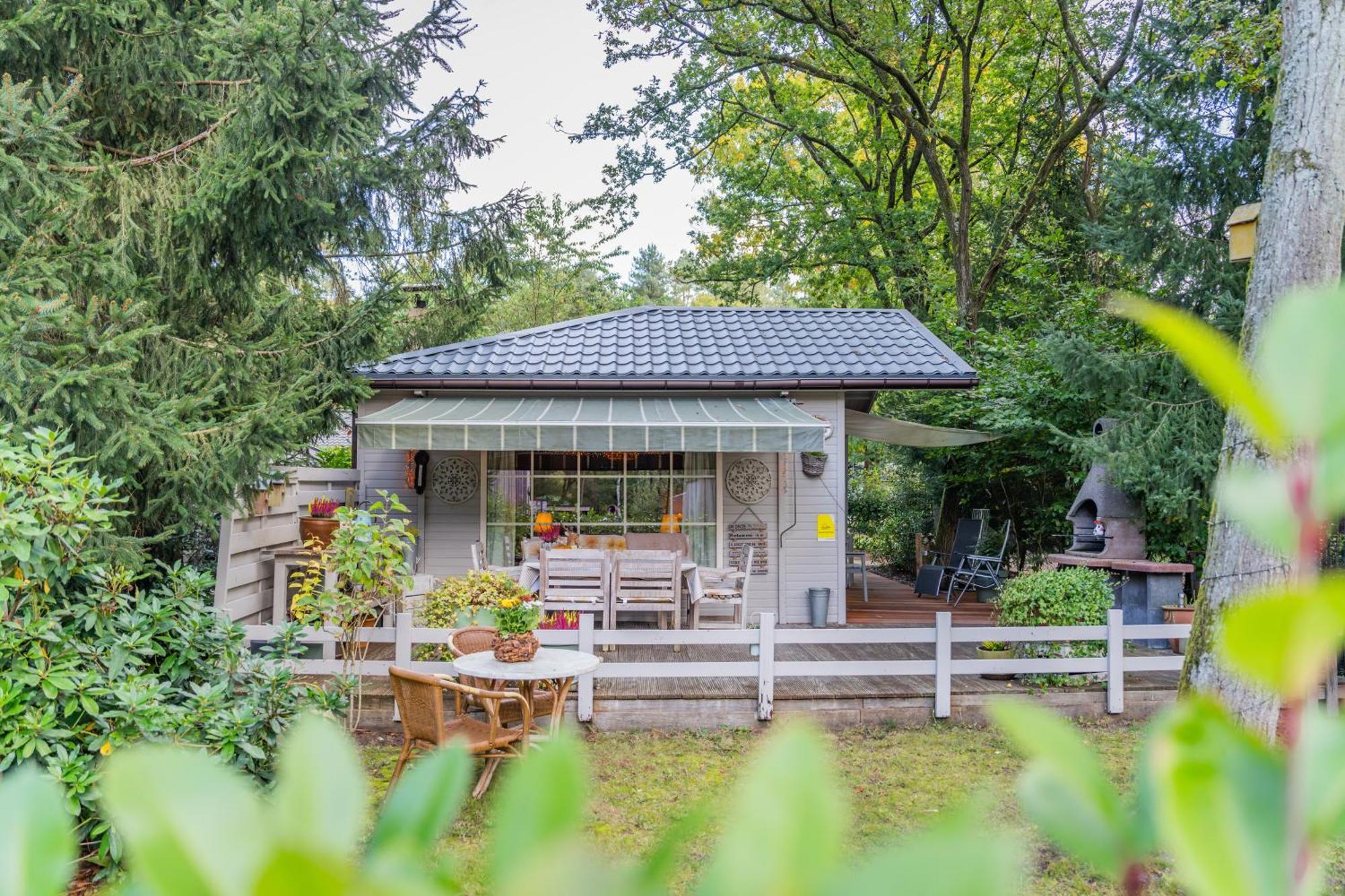 Chalet Relax Zutendaal Bagian luar foto