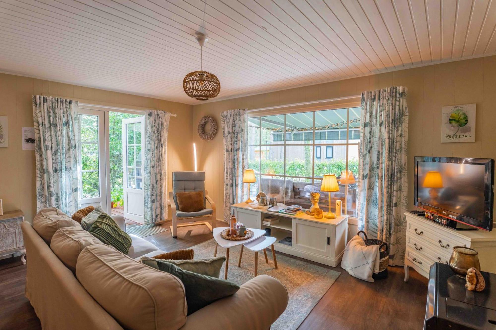 Chalet Relax Zutendaal Bagian luar foto